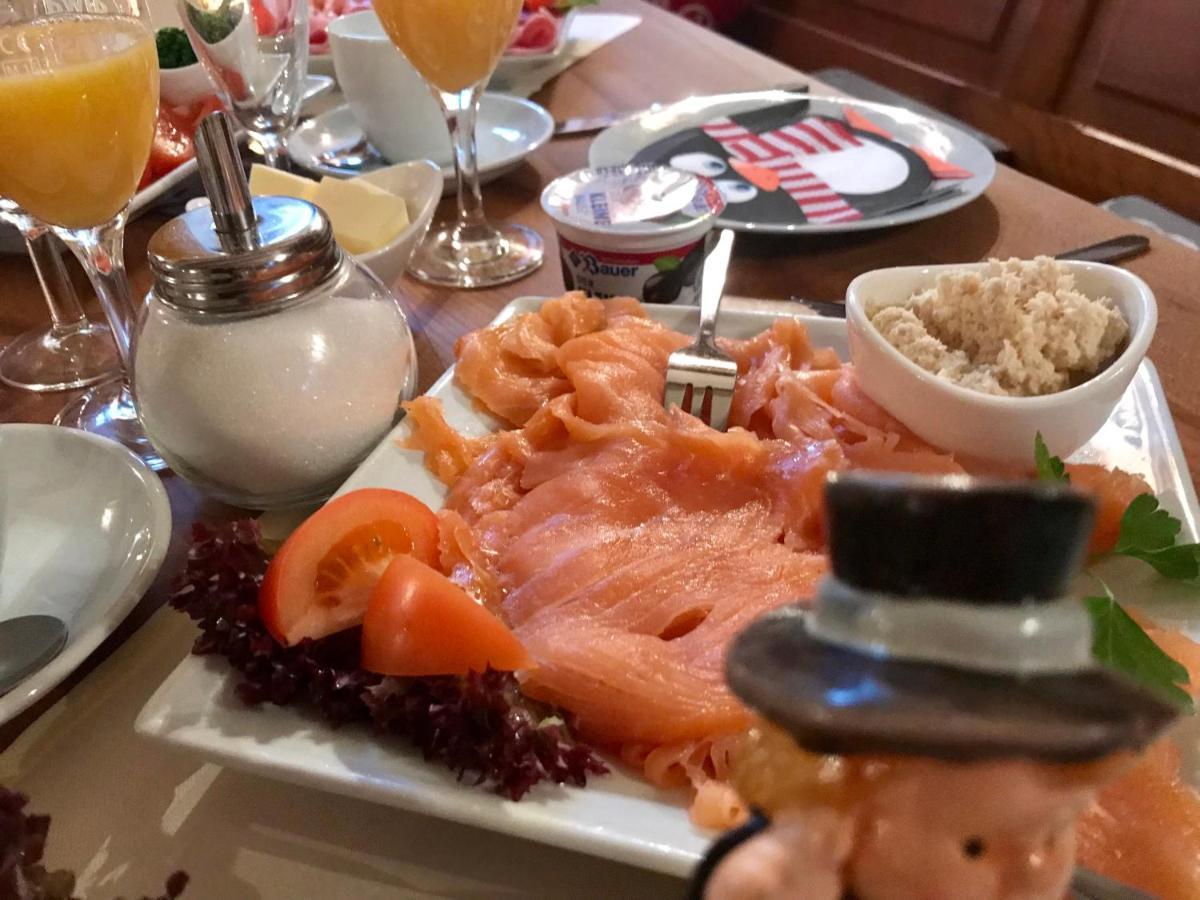 Landgasthaus "Zum Engel" Neuleiningen Kültér fotó