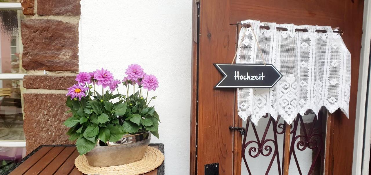 Landgasthaus "Zum Engel" Neuleiningen Kültér fotó