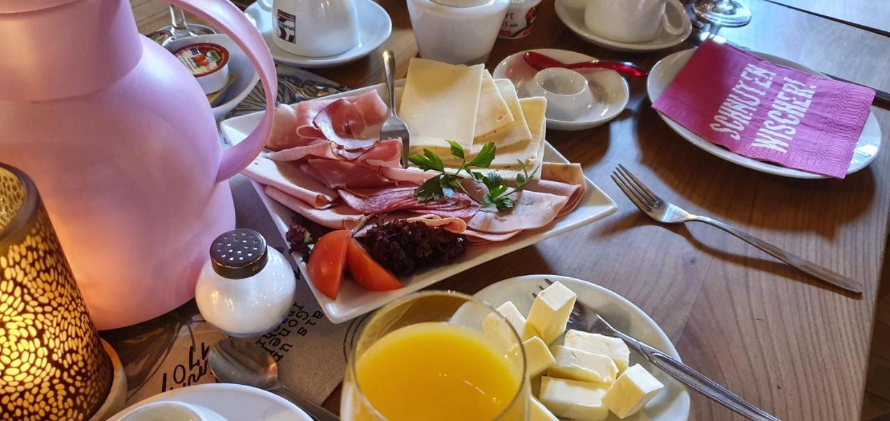 Landgasthaus "Zum Engel" Neuleiningen Kültér fotó