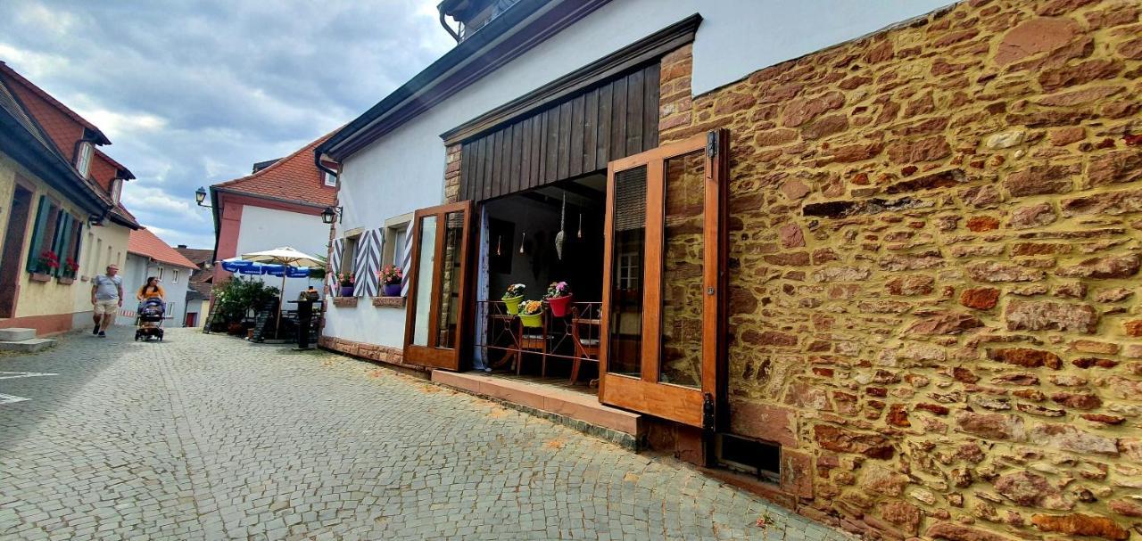 Landgasthaus "Zum Engel" Neuleiningen Kültér fotó