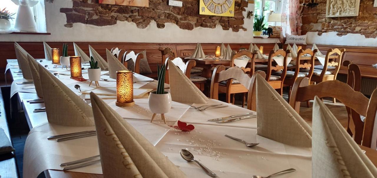 Landgasthaus "Zum Engel" Neuleiningen Kültér fotó