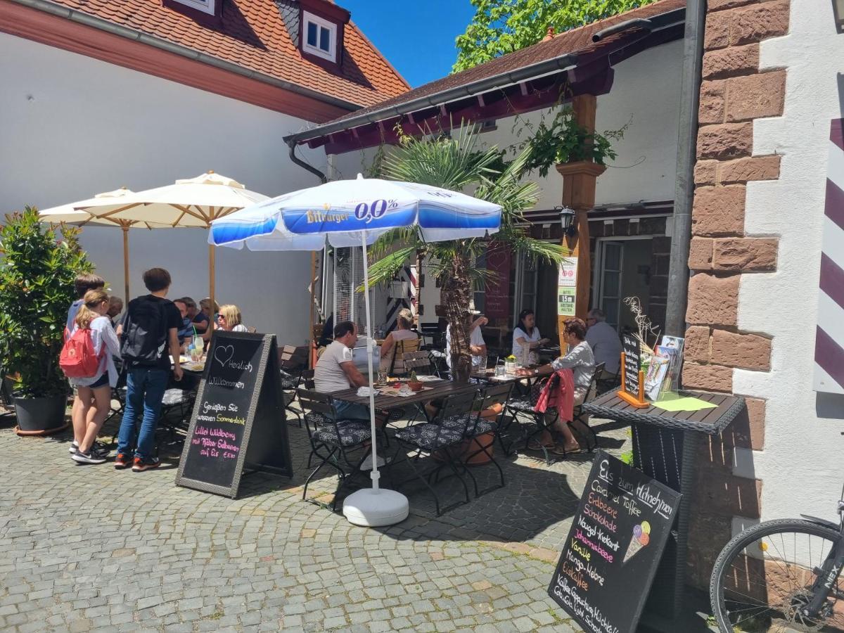 Landgasthaus "Zum Engel" Hotel Neuleiningen Kültér fotó