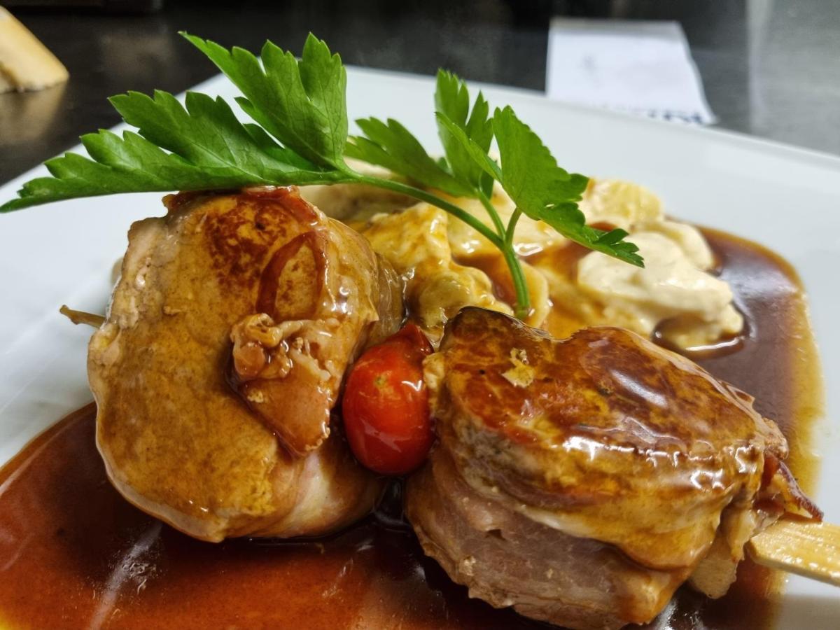 Landgasthaus "Zum Engel" Neuleiningen Kültér fotó